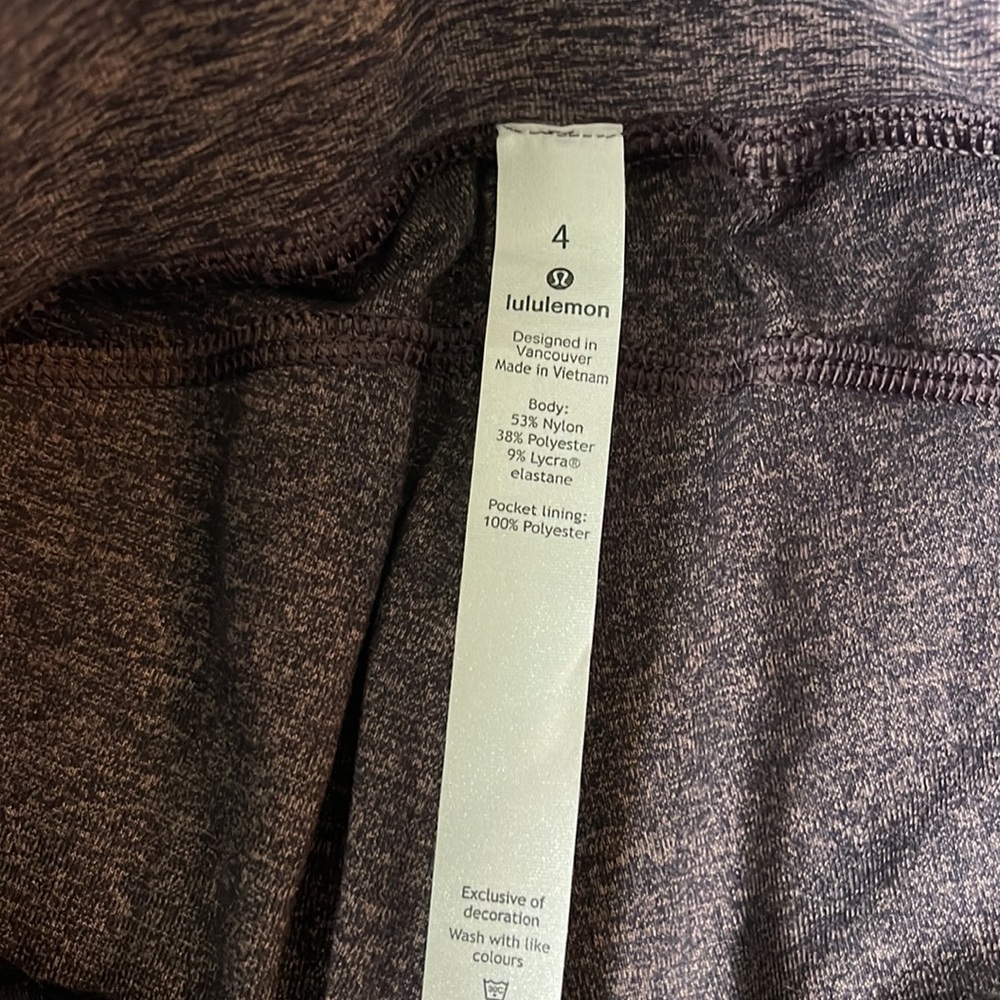 Lululemon Jogger Size 4 - image 2